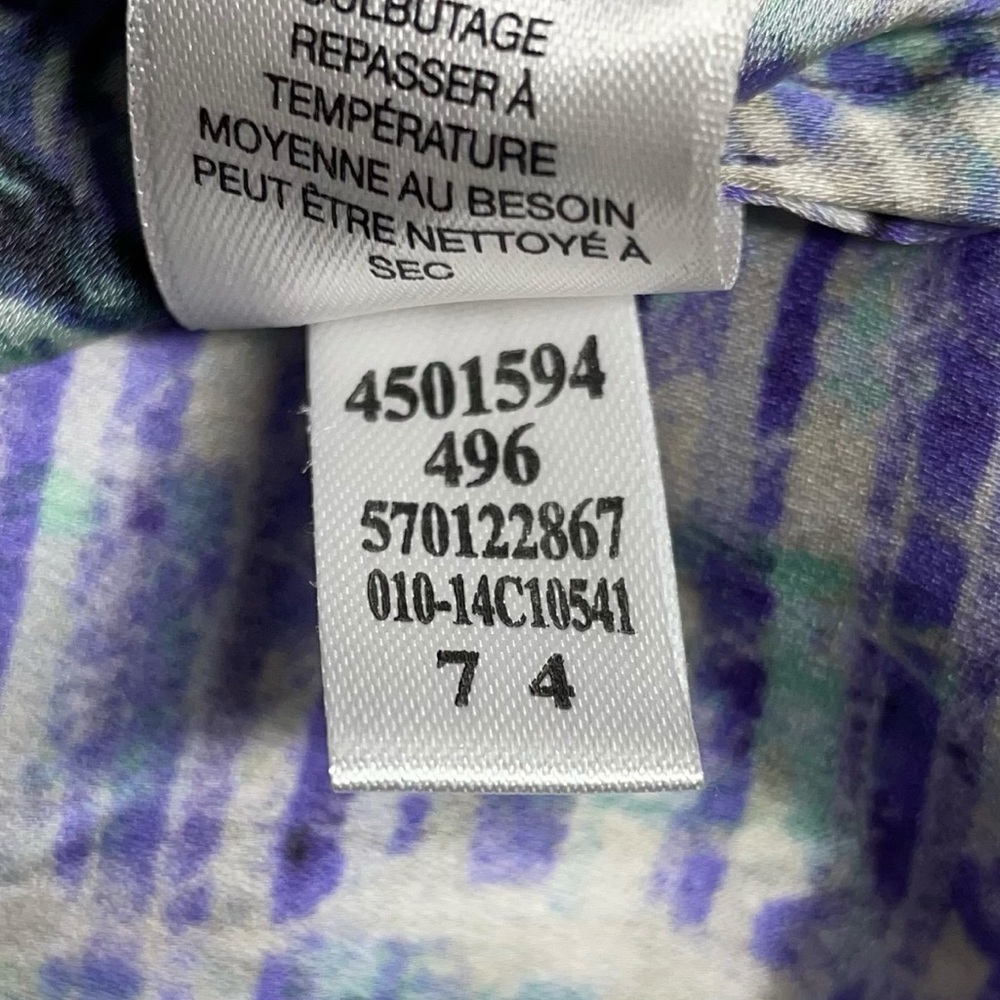 Chicos Purple 1 All Over Floral Print Tab Sleeve Button Up Shirt w/ Pockets EUC - Picture 12 of 14